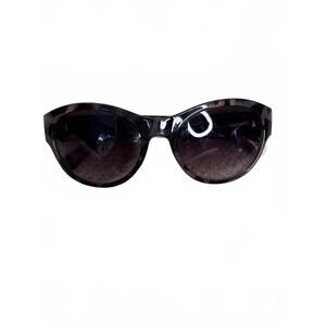 Chic Cat-Eye Sunglasses by Elle